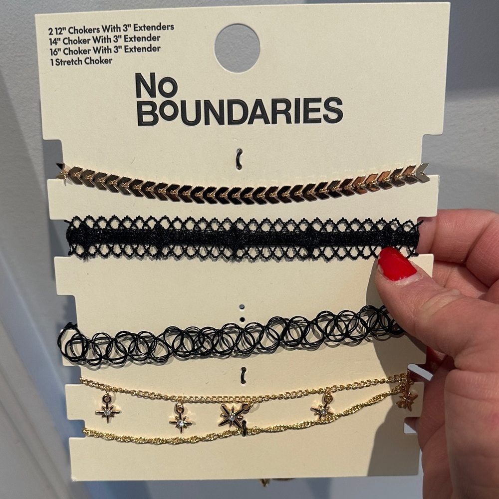 No Boundaries 5-piece Black and Gold Choker Necklace Set